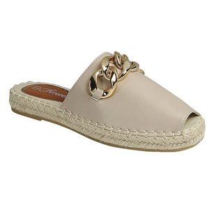 NIB ** Slipper shoes with gold chain accessories